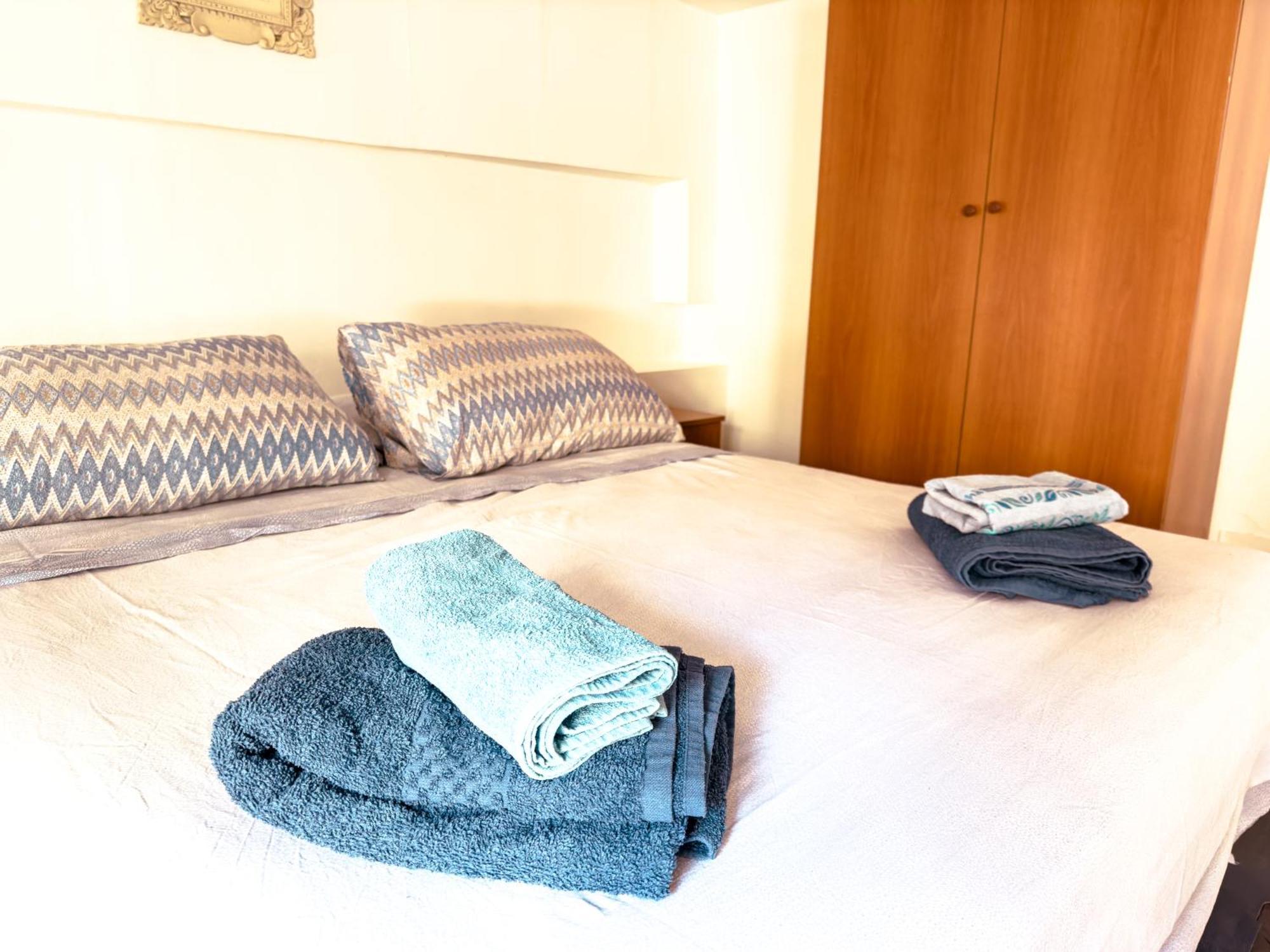 Camurria Apartments Giardini Naxos Luaran gambar